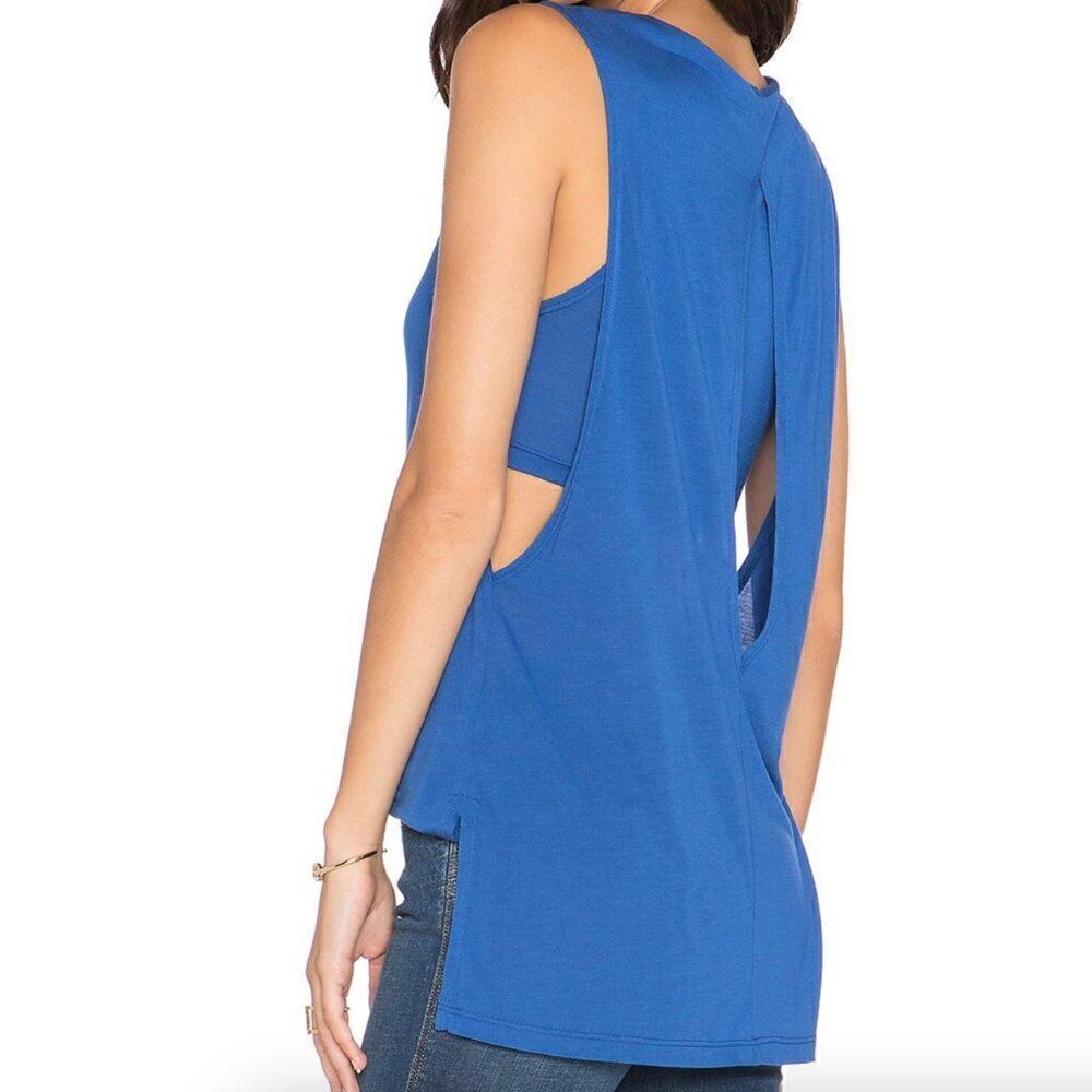 Lanston revolve Side Slit Layered  Blue active tunic NWT size small